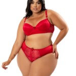 Conjunto Plus Size com renda vazada