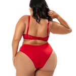 Conjunto Plus Size com renda vazada