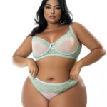 Conjunto Plus Size Feminino com Tule