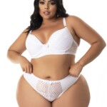 Conjunto Plus Size com renda vazada