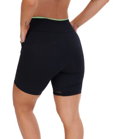 Short Fitness com elástico colorido e bolso