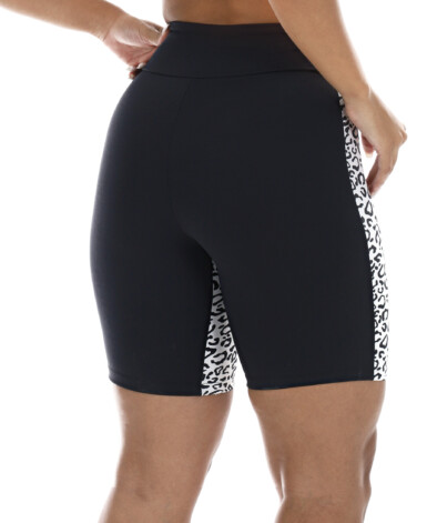 Short Fitness animal print branco costas