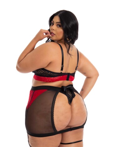 Conjunto Plus Size com Saia Fetiche