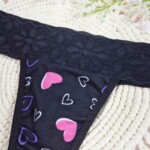 Tanga em Suede Estampado com Renda