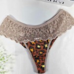 Calcinha Estampada com Renda Vazada nas Laterais