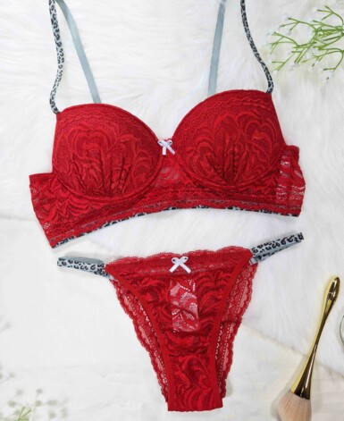 Conjunto de Bojo com Renda e Alça Animal Print