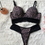 Conjunto de Bojo Estampado com Renda Vazada
