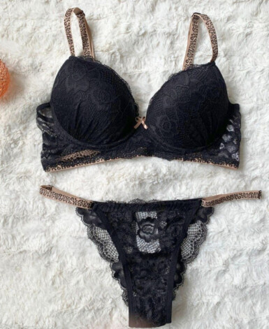 Conjunto de Bojo com Renda e Alça Estampada