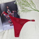 Tanga Fio Dental com Biju e Elástico Franzido